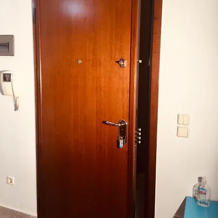Apartament Plouto Isimeriahomz *